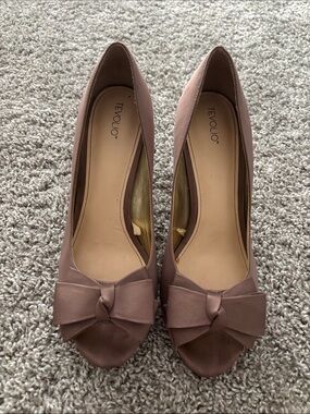 Tevolio Women's Bow Peep-Toe Pumps - Dusty Mauve